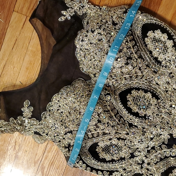 Donated Gorgeous black and gold prom dress - Picture 12 of 17